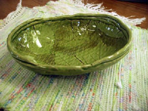 ovalbowlwithleaves.jpg